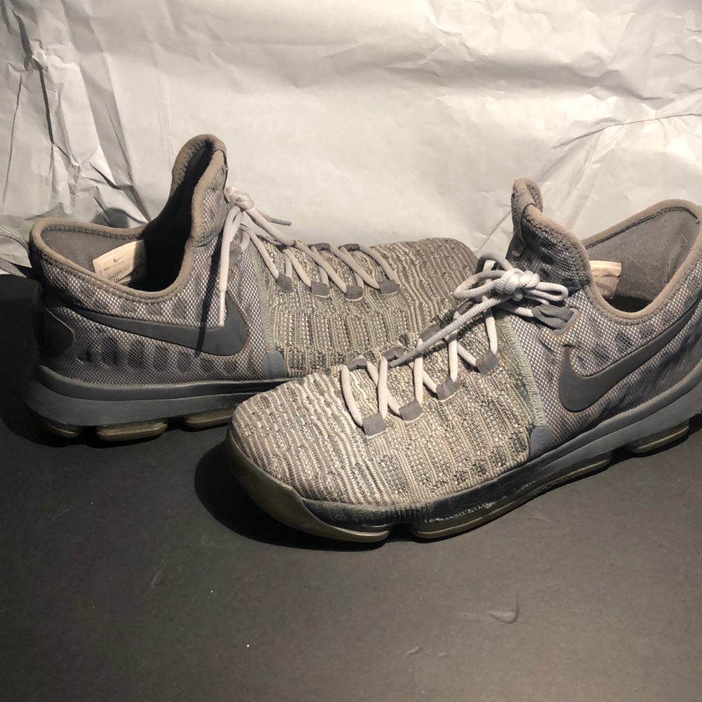 Nike KD 9s grey ( size 11.5 )